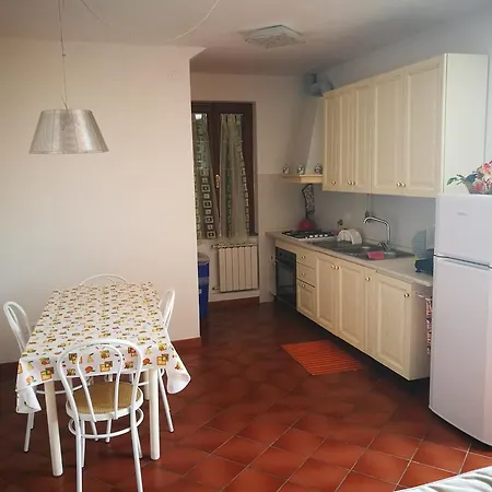 Ca' Di Beppe Apartman Follo Alto